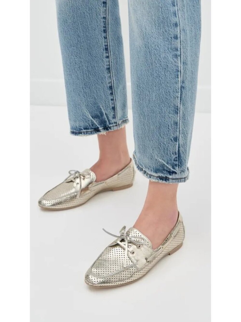 NWB Dolce Vita Lakin Perforated Leather Loafer Shoes Platinum Womens Size 9.5